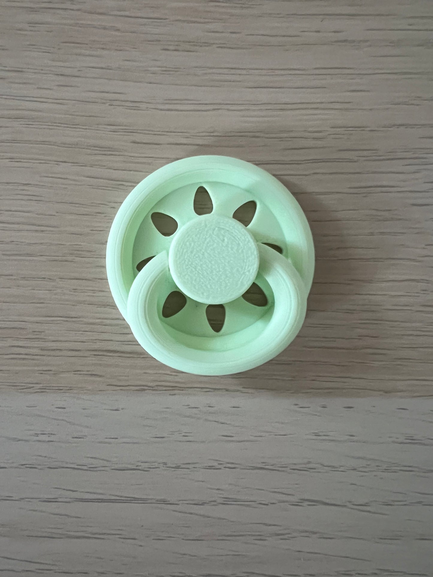The Original Sugar Snaps Magnetic Dummy - Single Colour