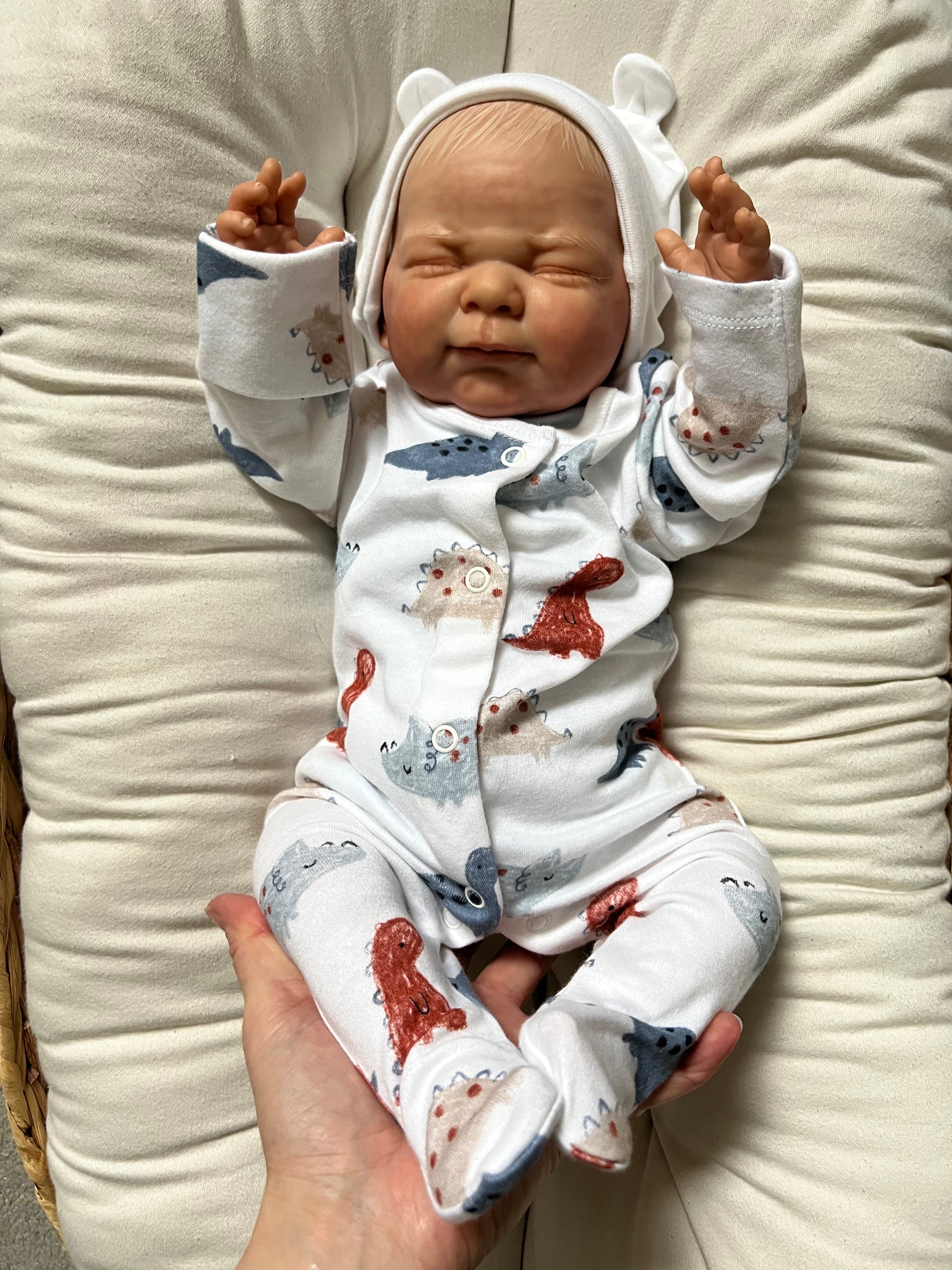 "Lucy_by_Nines_onil"