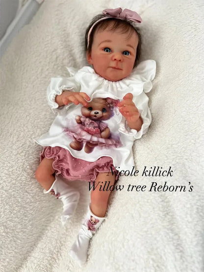 "Ayla by Tay Fretas"