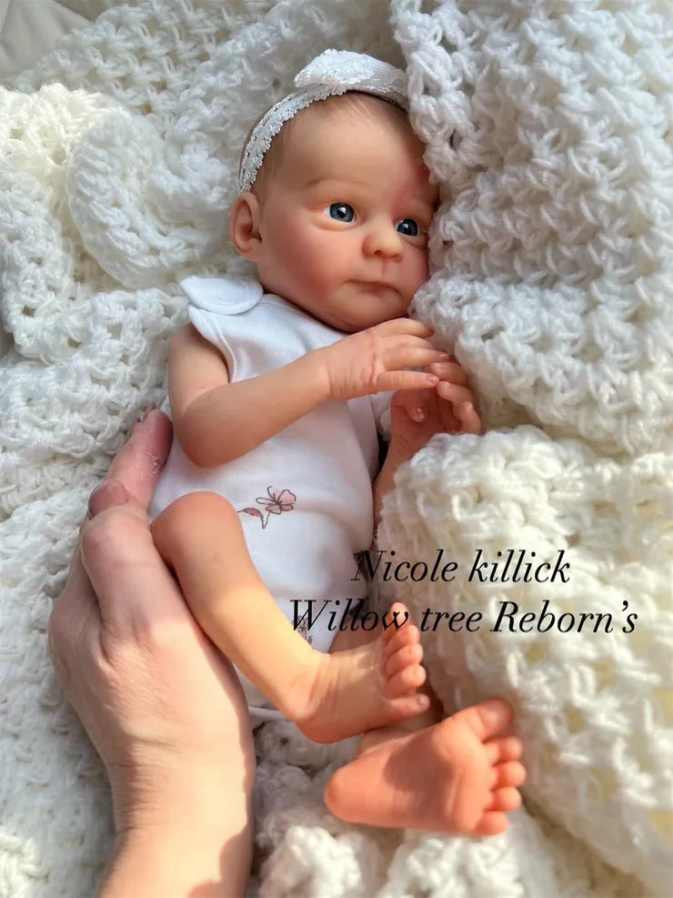 "Ayla by Tay Fretas"