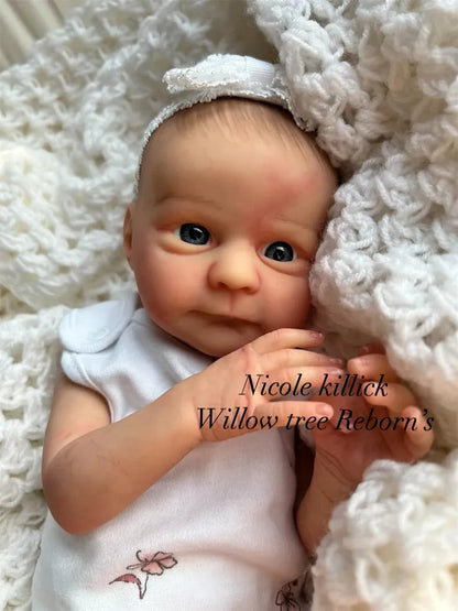 "Ayla by Tay Fretas"