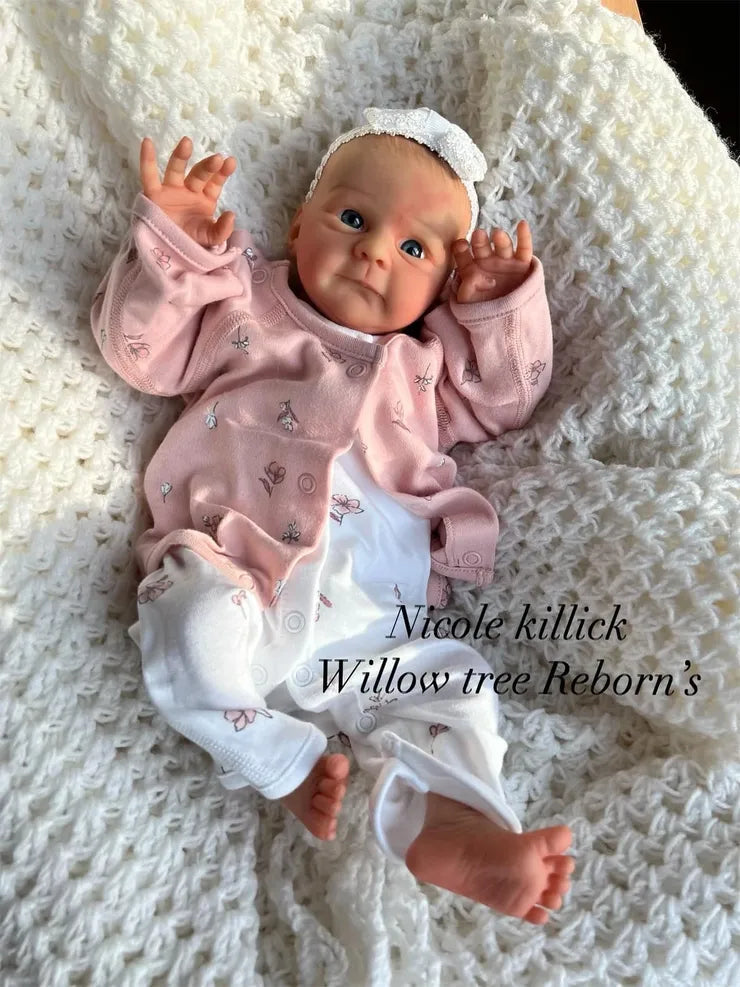 "Ayla by Tay Fretas"