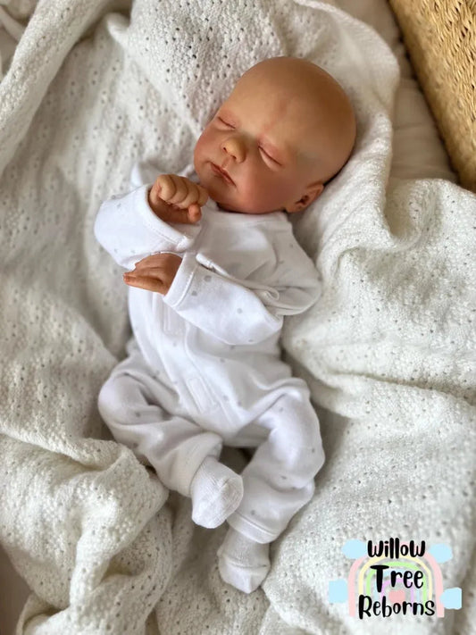 "Luke by Tay Fretas"