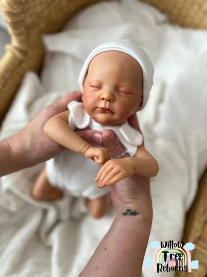 "Luke by Tay Fretas"