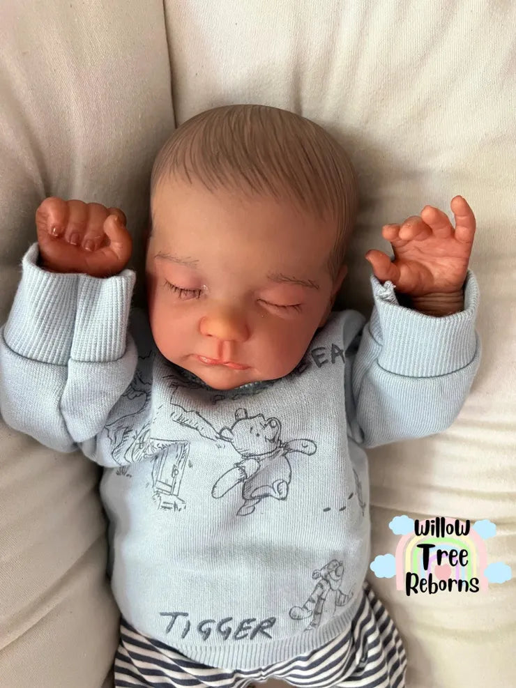 "Luke by Tay Fretas"