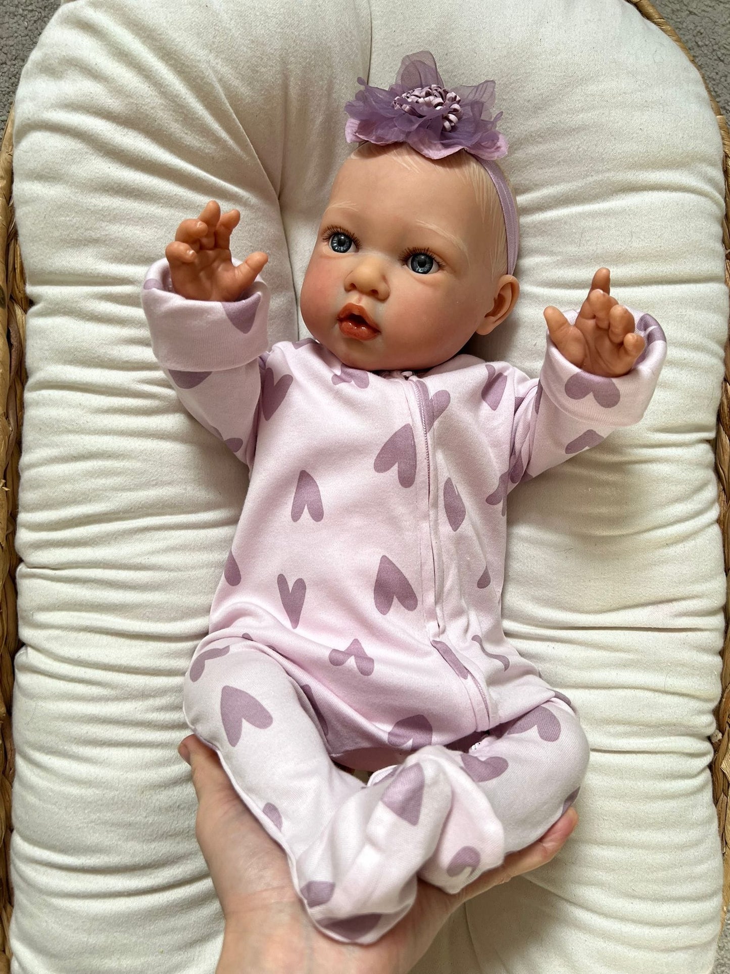 "LaineybyNinesd_Onil"