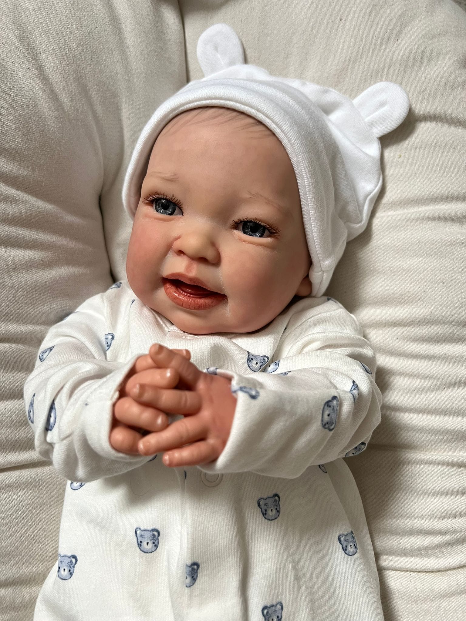 "Suzie by Nines d'Onil"