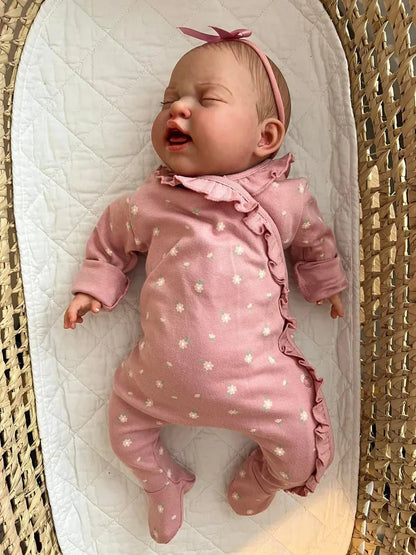 "Poppy by Nines d'Onil"