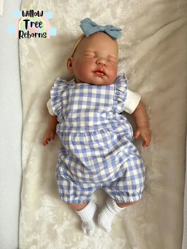 "Molly Marie by Nines d'Onil"