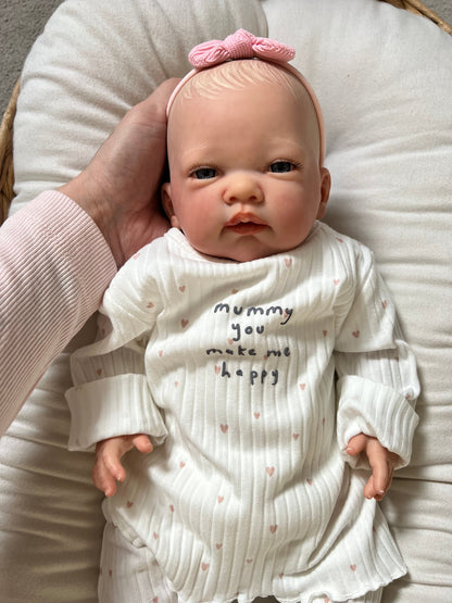 "Celia by Nines d'Onil"