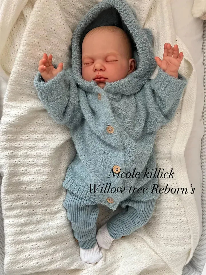 "Lotty by Nines d'Onil"