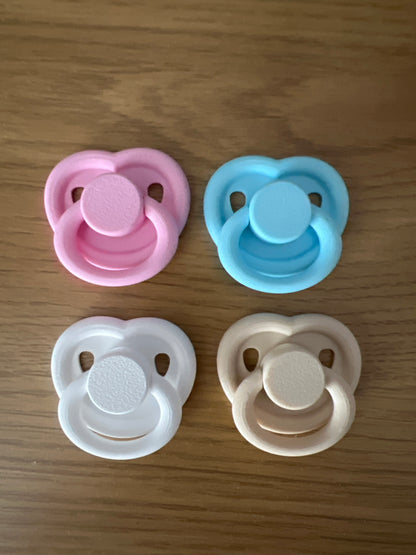 Sugar Snaps Hearts Magnetic Dummy - Single Colour