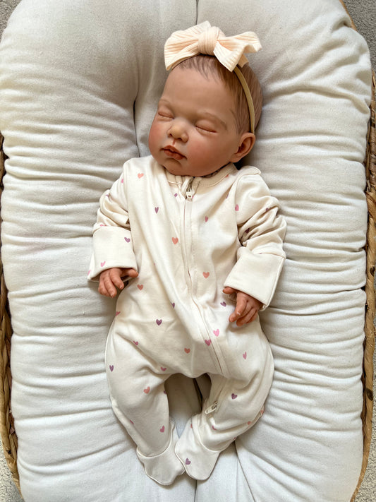 Lotty by Nines d'Onil