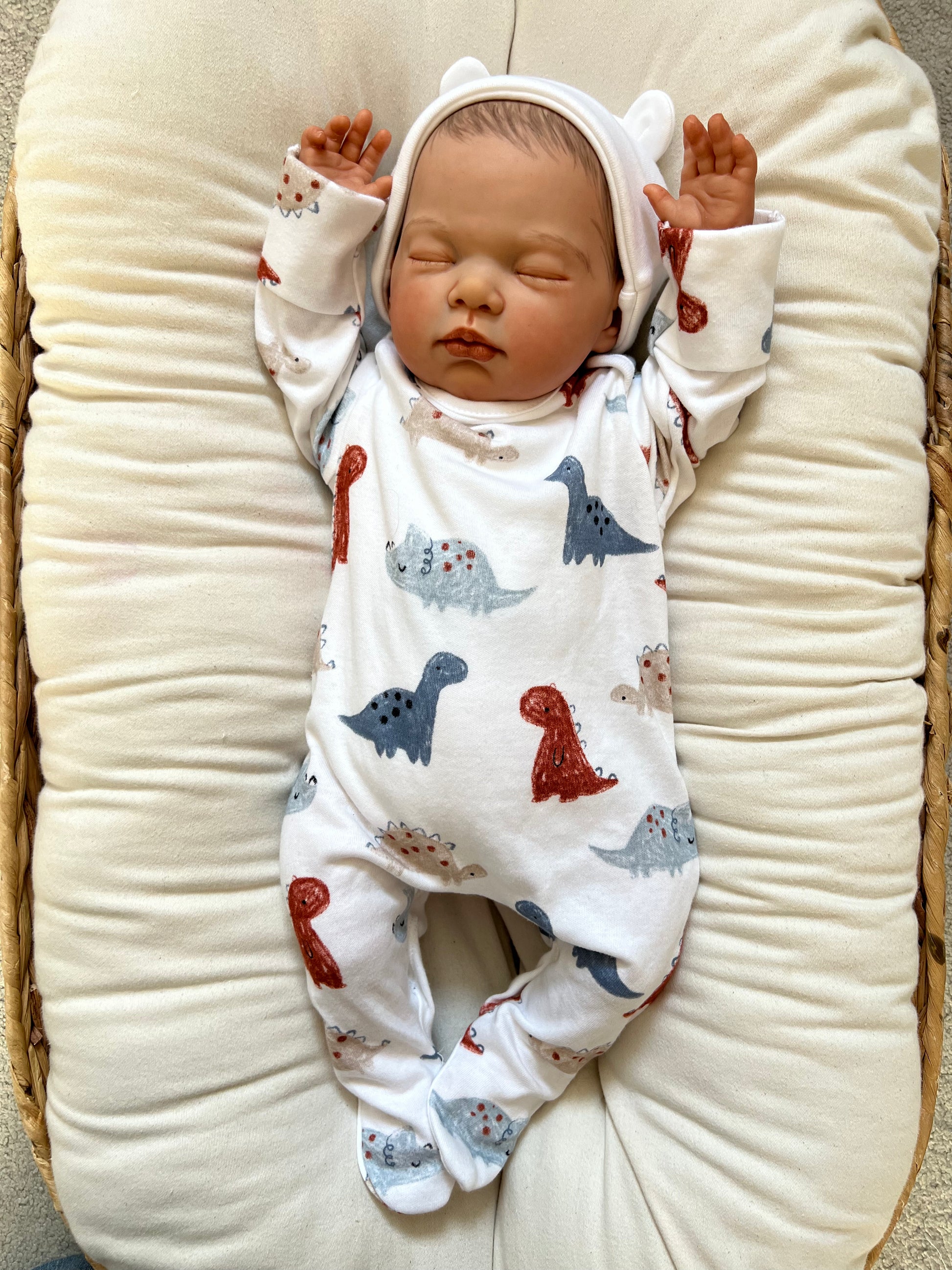 Lotty by Nines d'Onil