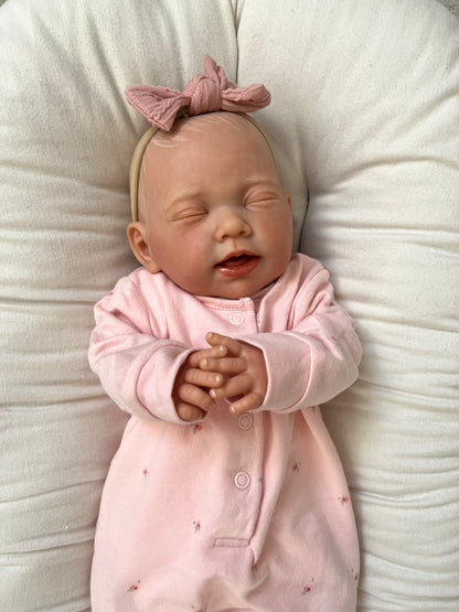 Elsa by Nines d'Onil