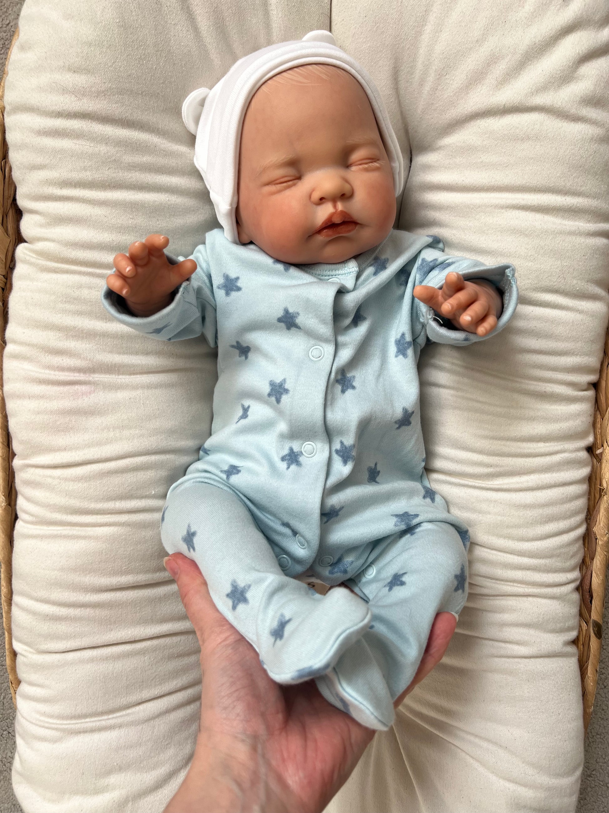 MollyMariebyNines_onil