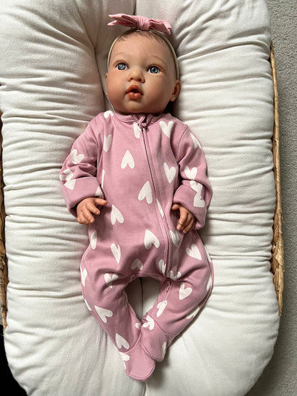 Lainey by Nines d'Onil