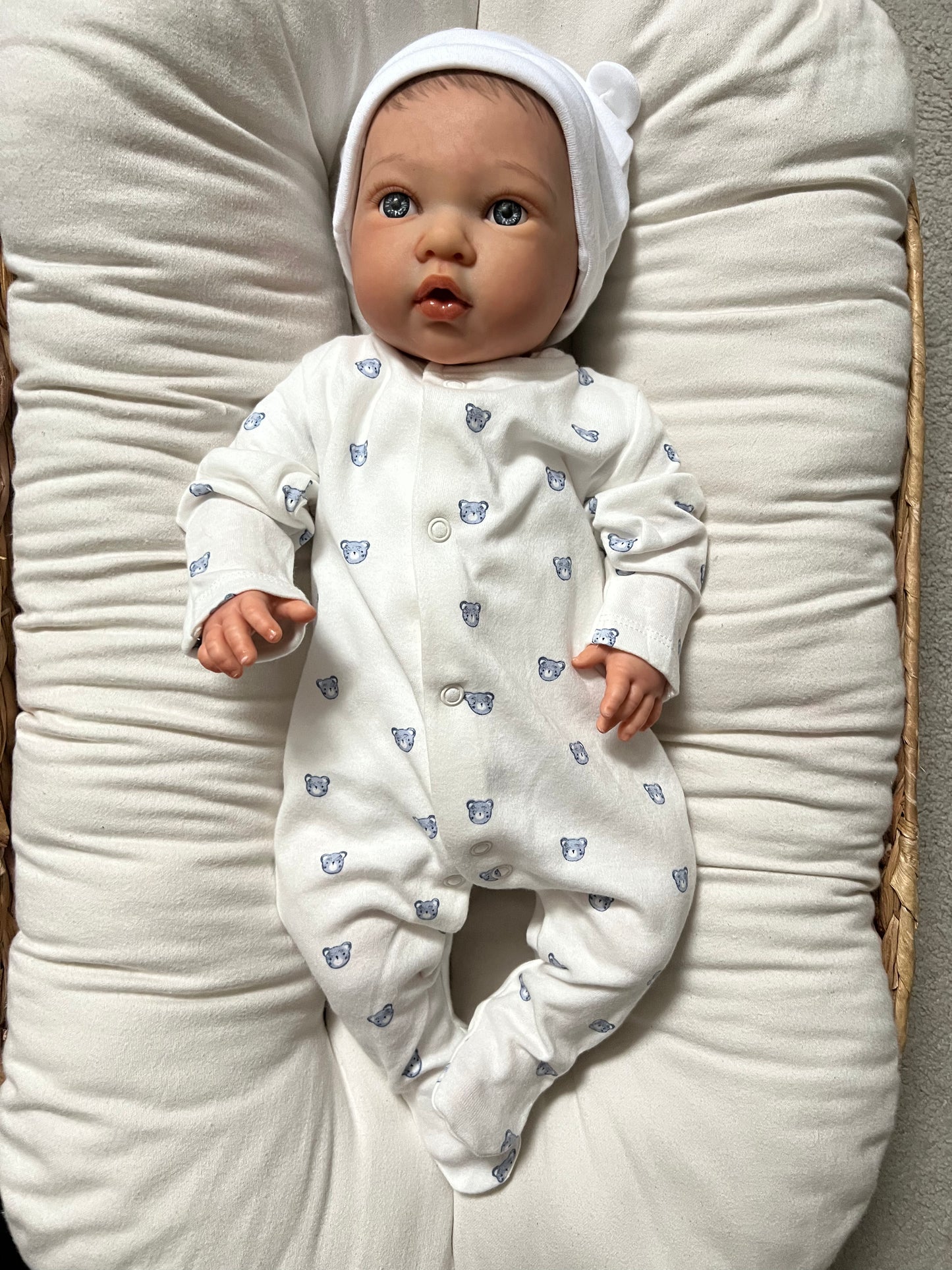 Lainey by Nines d'Onil