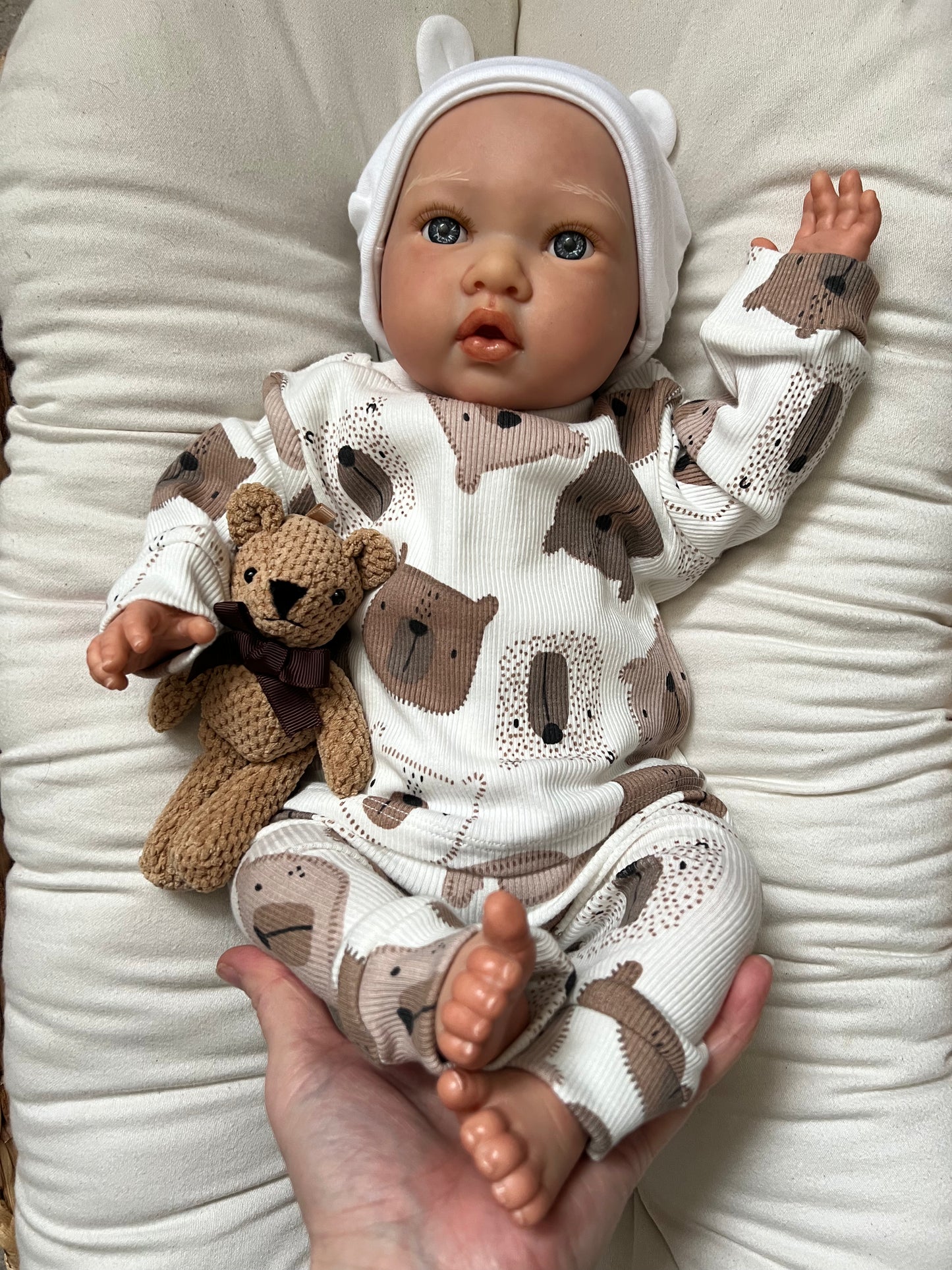 Lainey by Nines d'Onil
