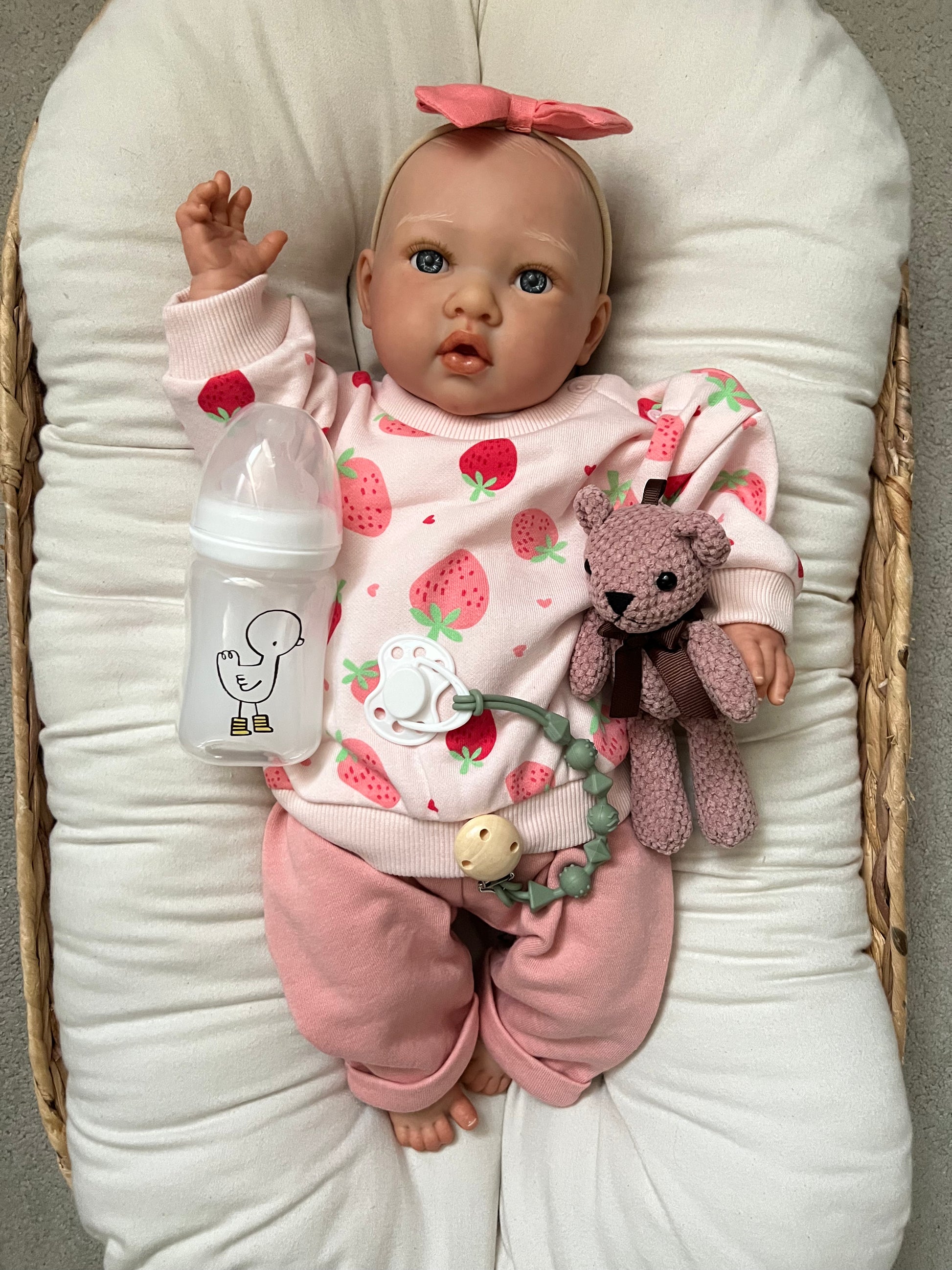 Lainey by Nines d'Onil
