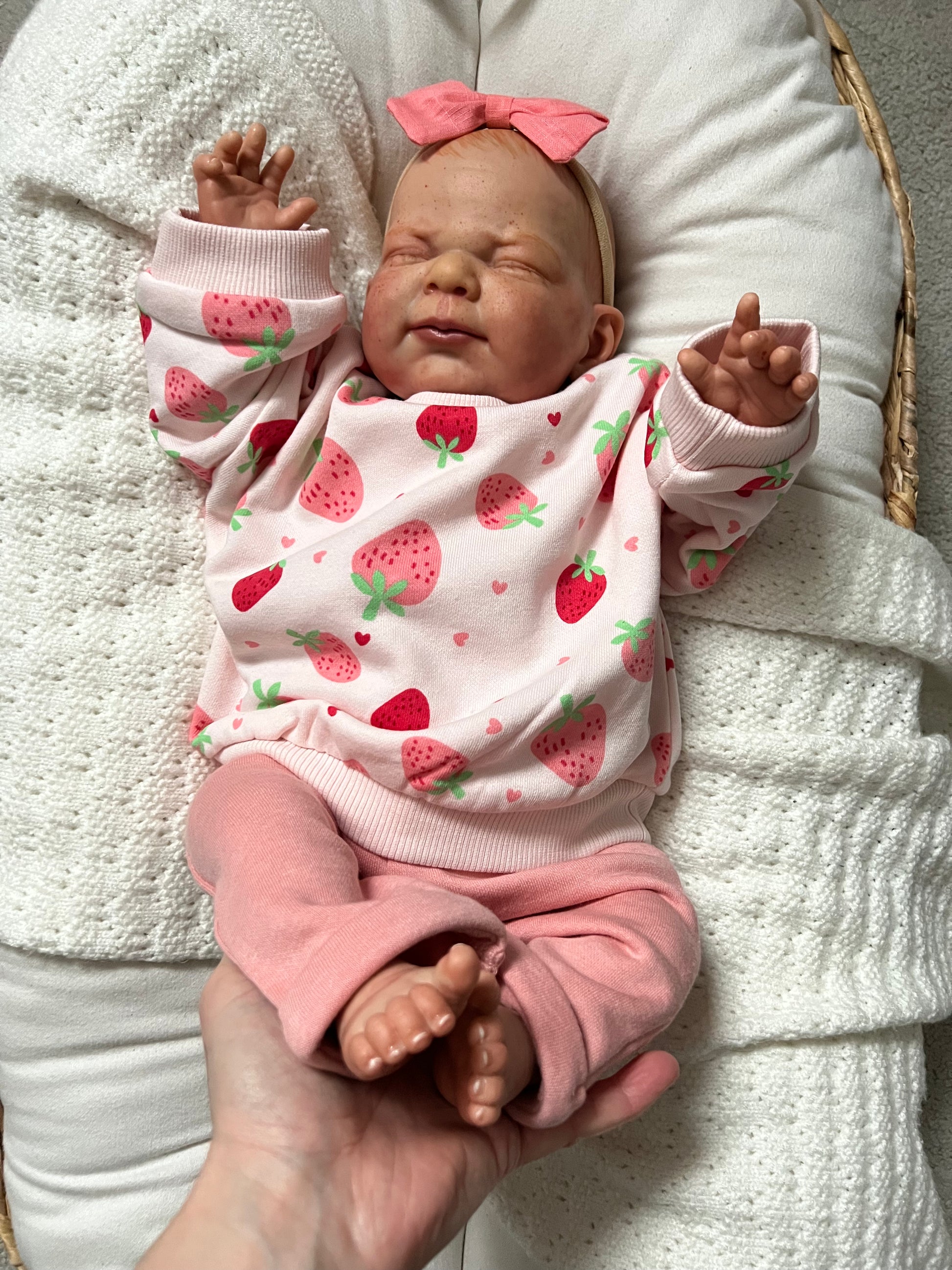 Lucy by Nines d'Onil
