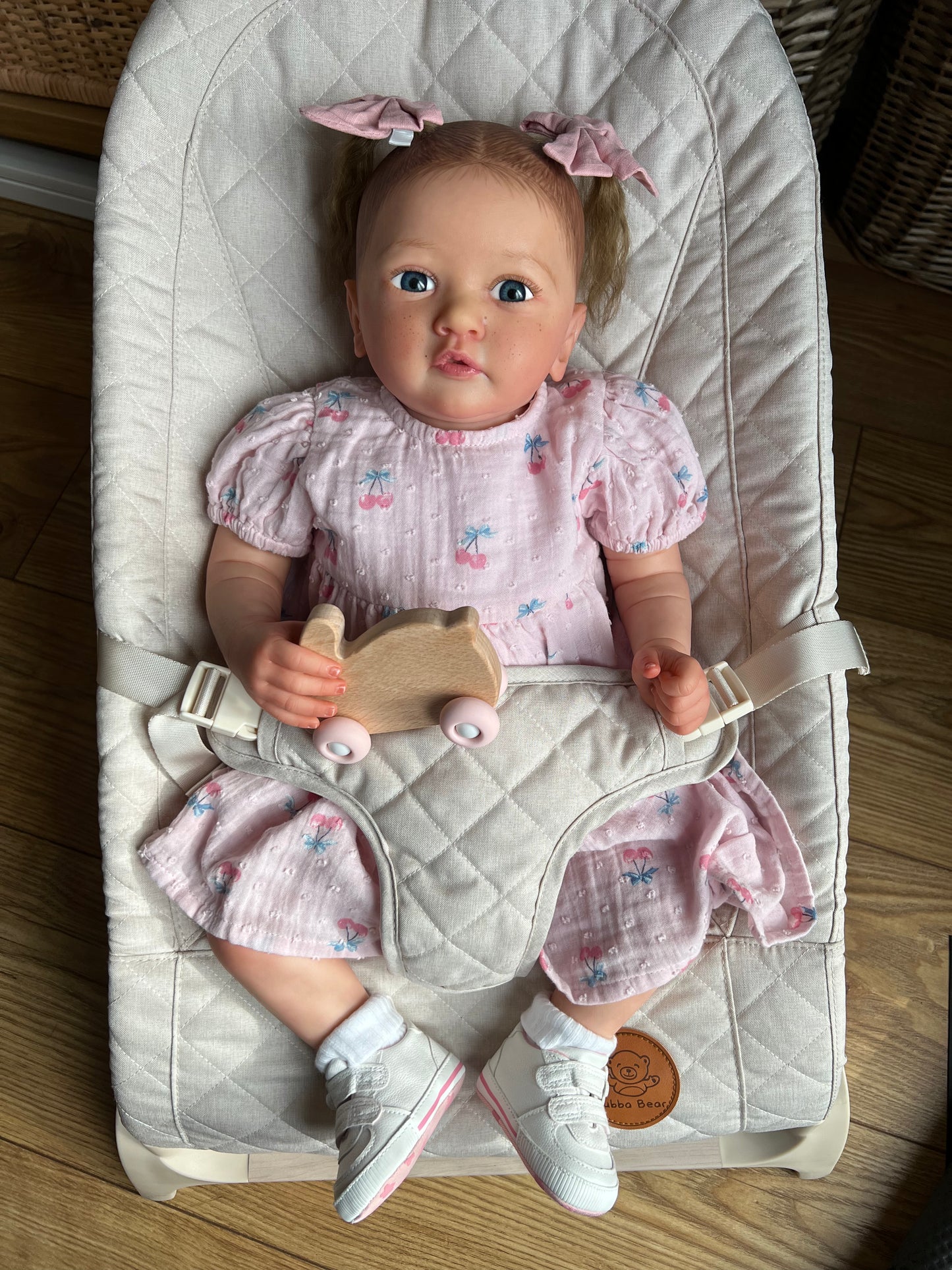 Ayana by Gundrun Legler