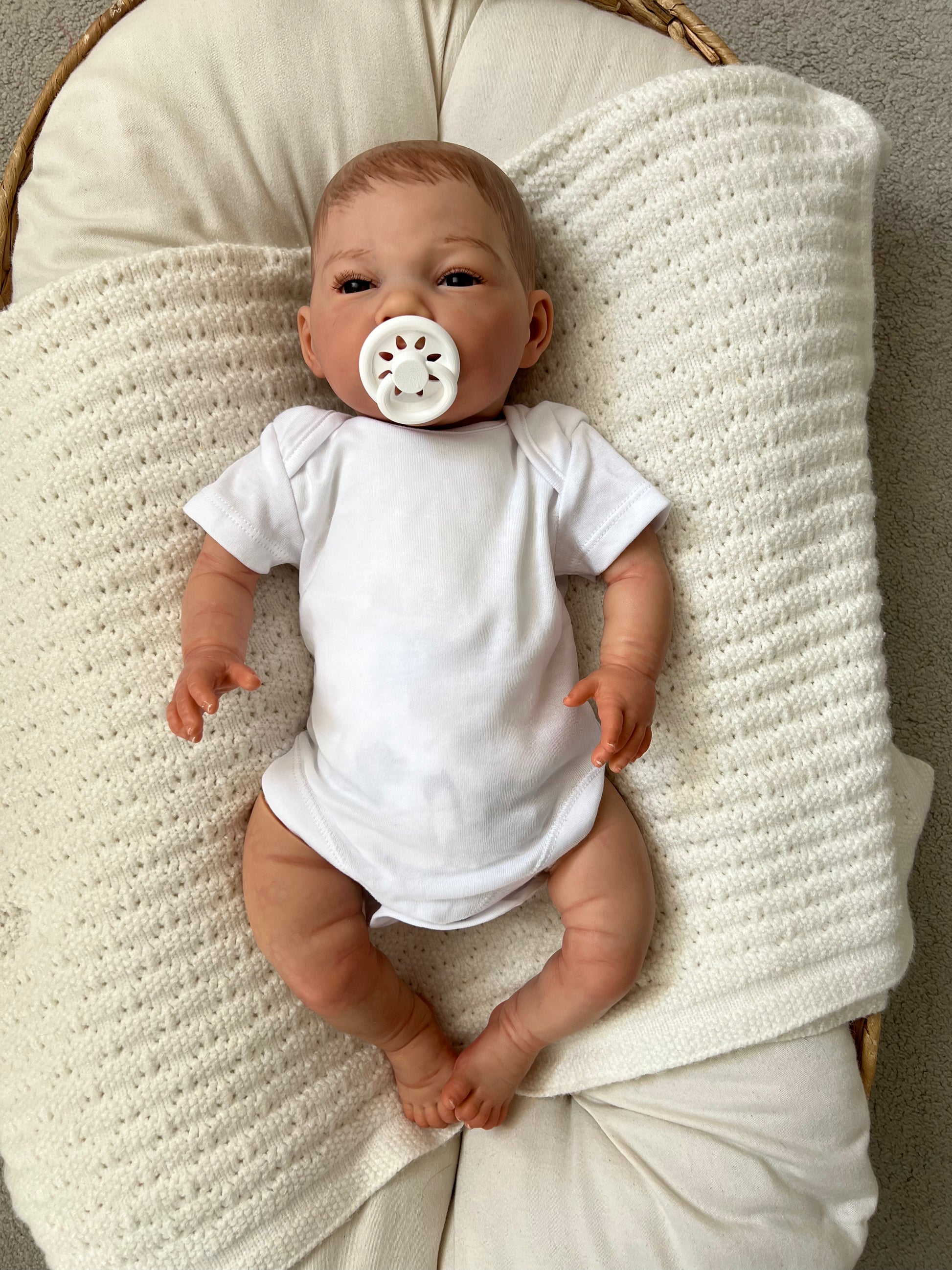 Anna by Nines d'Onil
