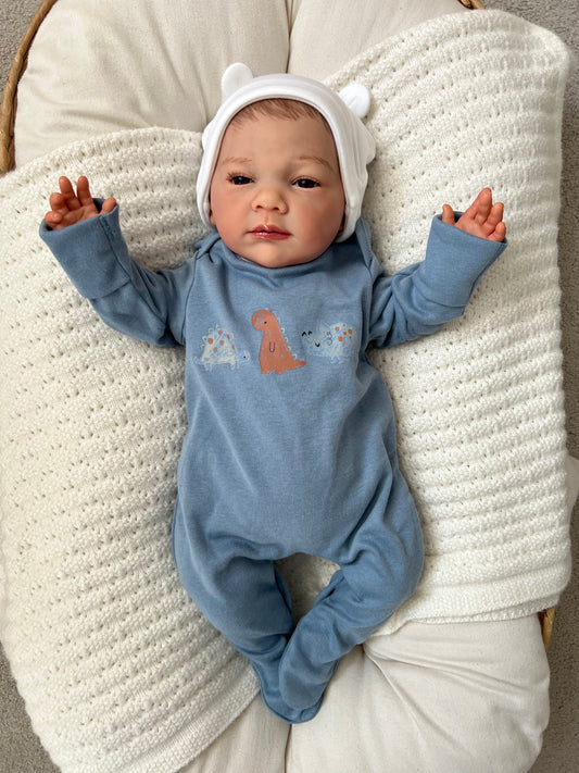 Anna by Nines d'Onil
