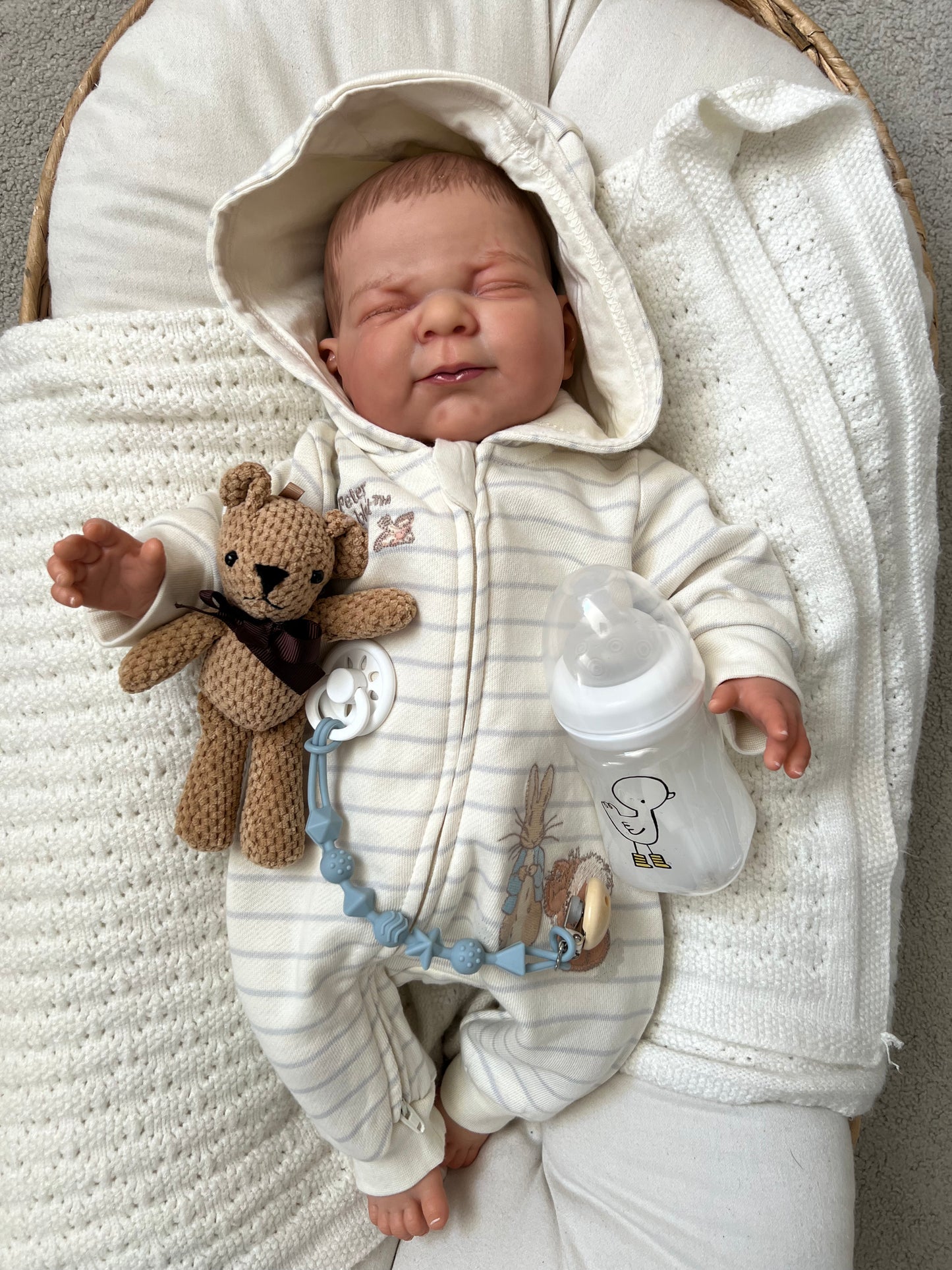 Lucy by Nines d'Onil