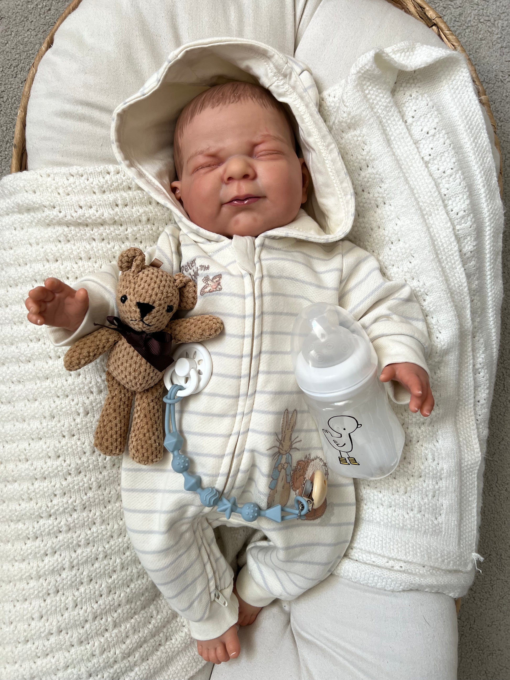 Lucy by Nines d'Onil