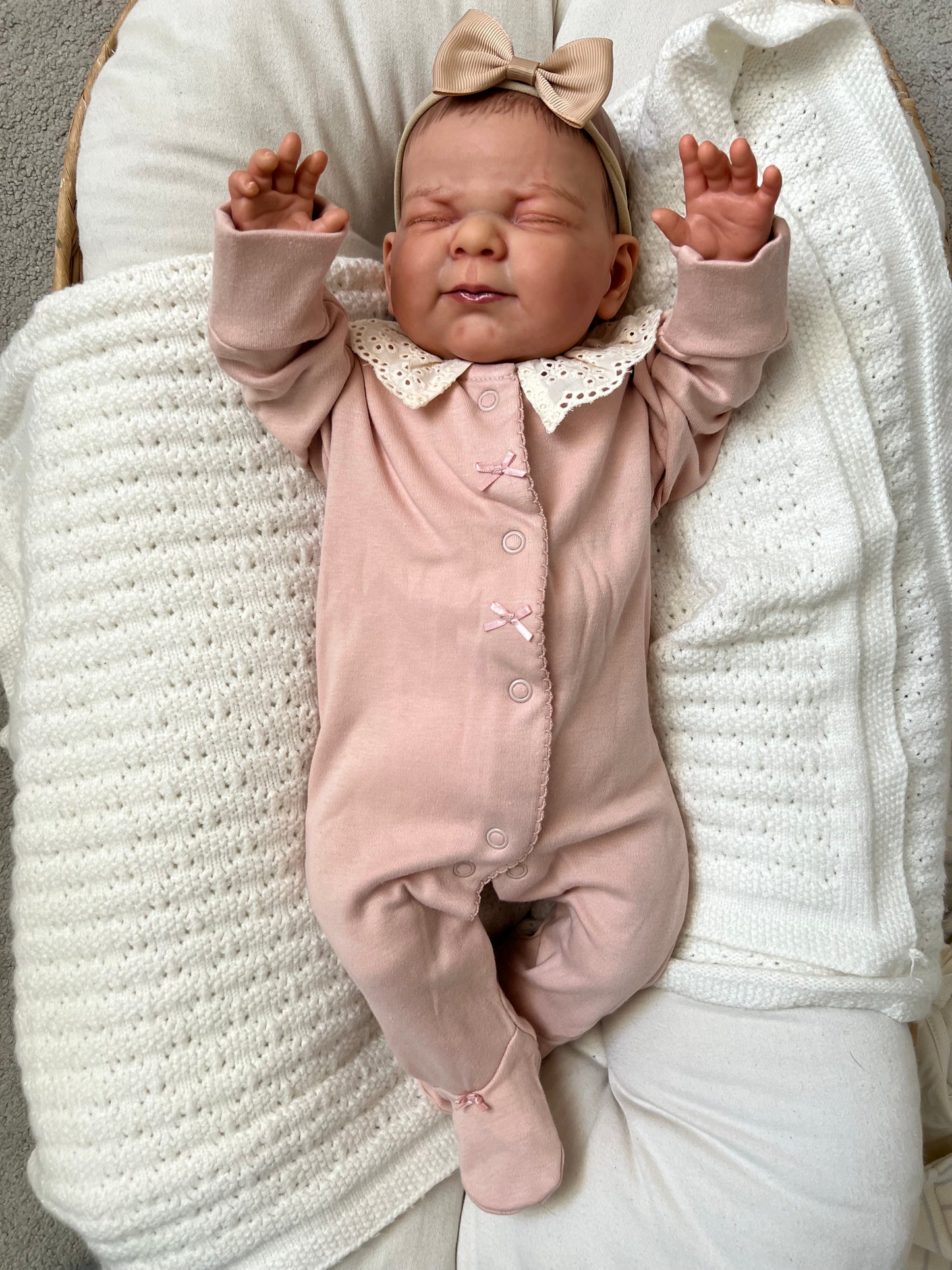 Lucy by Nines d'Onil