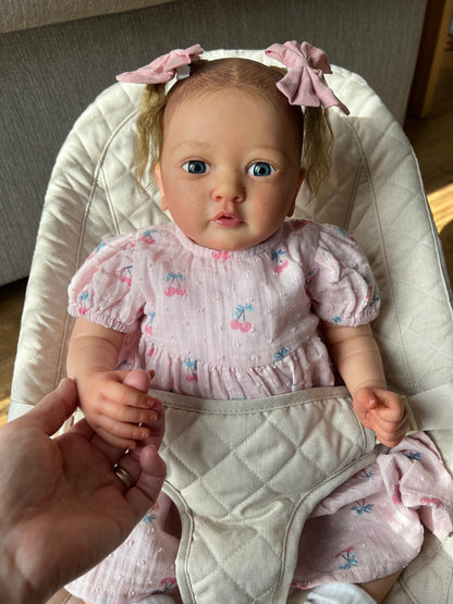 Ayana by Gundrun Legler