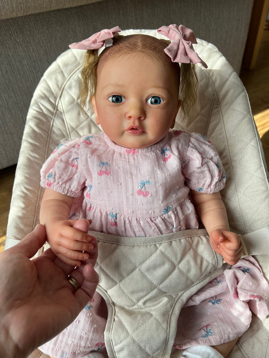 Ayana by Gudrun Legler