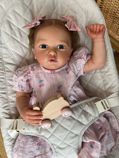 Ayana by Gundrun Legler