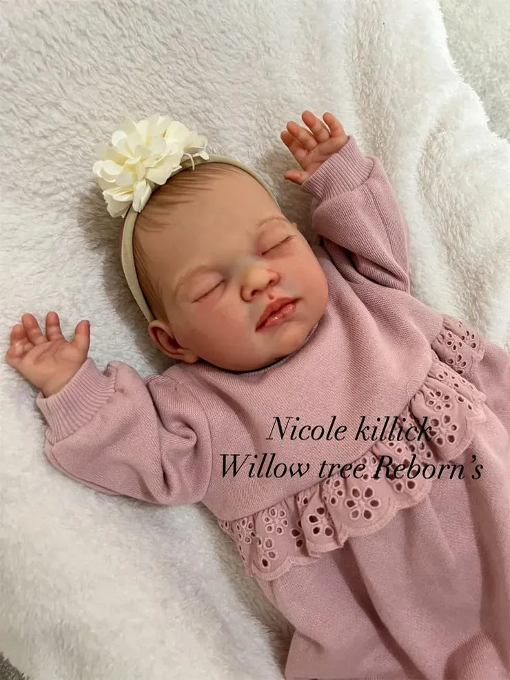 Lotty by Nines d'Onil