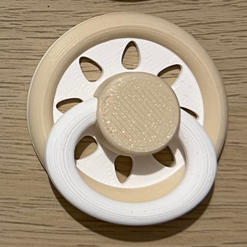 Vanilla Cream magnetic dummy